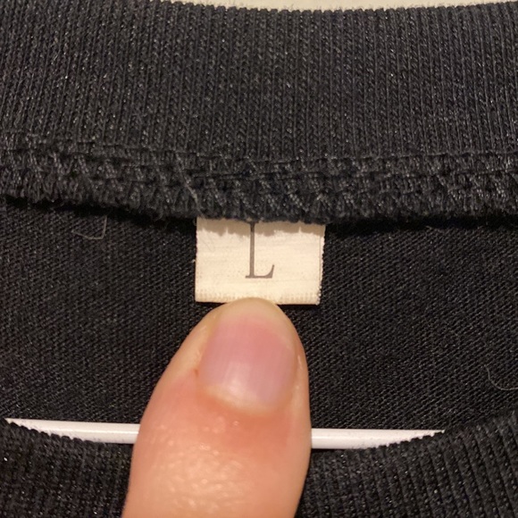 “The Great Wave off Kanagawa” Black T-Shirt (Size L) - Picture 4 of 8